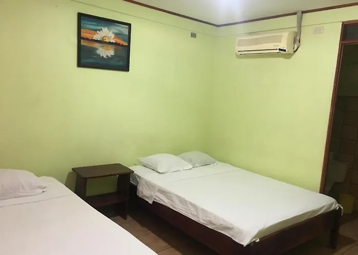 Cabinas Brisas Del Golfo Inn